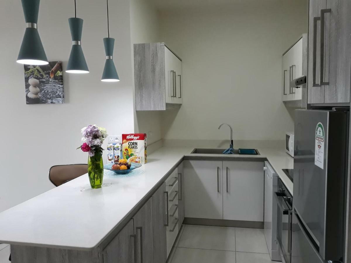 2 Bedroom Flat 15 Mins Walk From Flic En Flac Beach Eksteriør billede