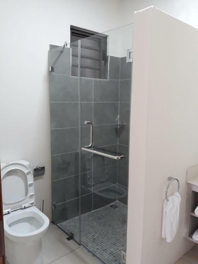 2 Bedroom Flat 15 Mins Walk From Flic En Flac Beach Eksteriør billede
