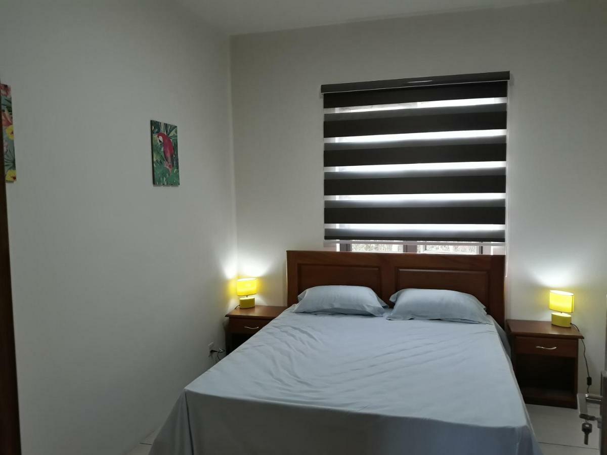 2 Bedroom Flat 15 Mins Walk From Flic En Flac Beach Eksteriør billede